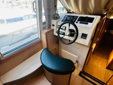 Bateau Haines Rive 40 à Colombiers, 3 cabines pour 8 personnes : photo 13