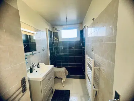 F3 avec loggia, 61 m², proche centre - 4 pers. : photo 6