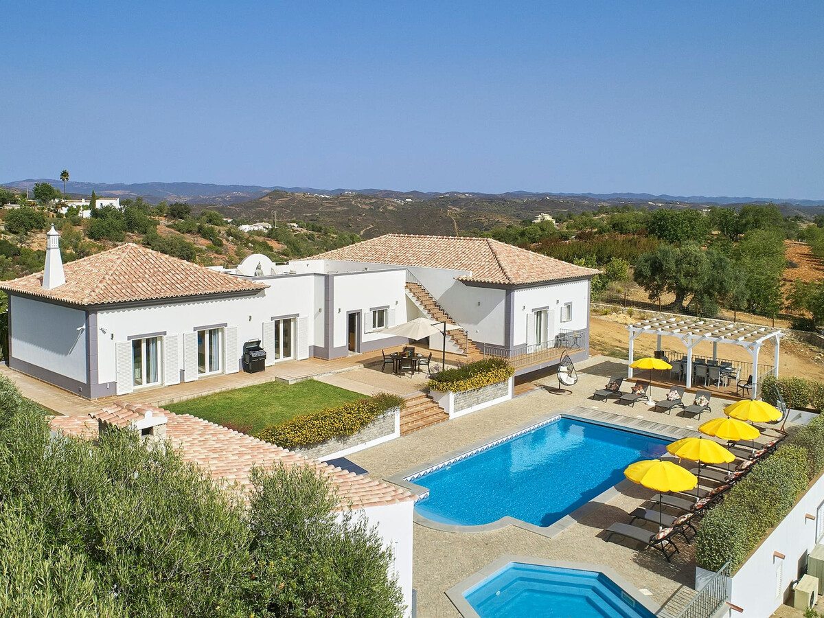 Villa 6 chambres avec piscine 14x8m et salle de cinéma - Photo 2