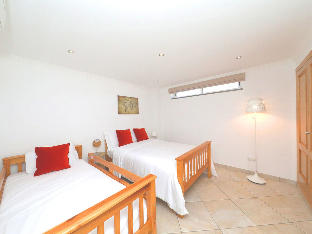 Villa 6 chambres avec piscine 14x8m et salle de cinéma - Photo 25
