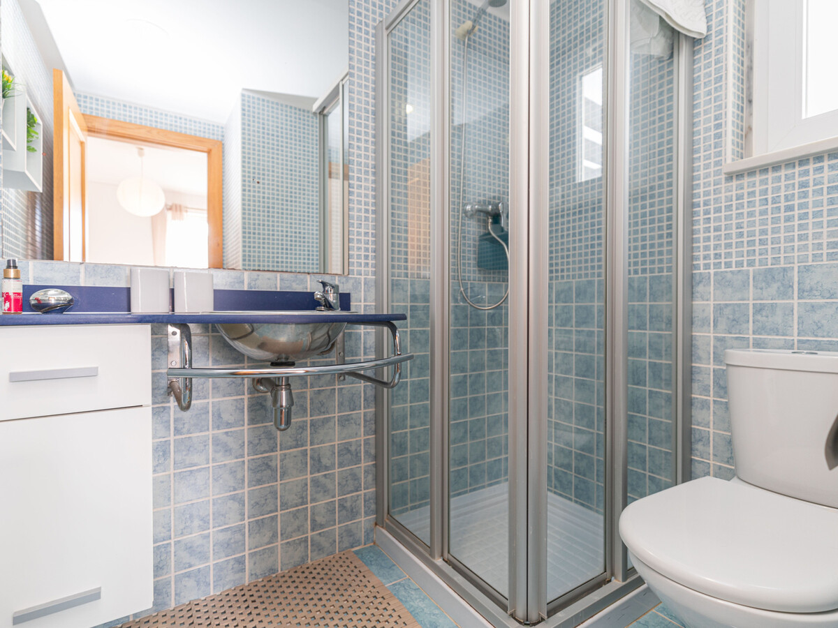 Duplex en bord de rivière avec terrasse – Cabanas - Photo 20