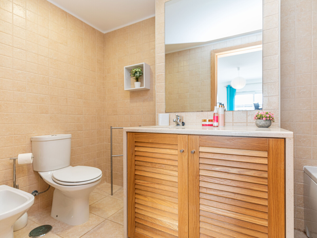 Duplex en bord de rivière avec terrasse – Cabanas - Photo 24