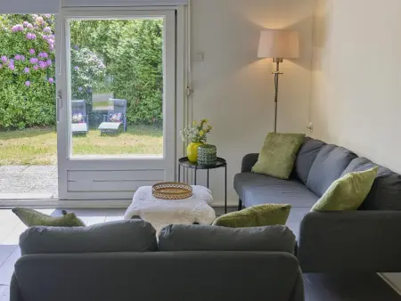 Location maison à Lage Mierde, Maison confortable dans un parc avec piscine