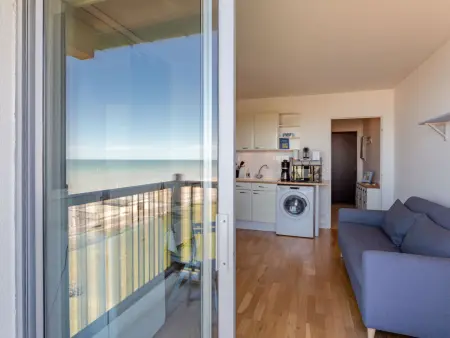 Studio Horizon Marin : balcon vue mer à Cabourg : photo 2