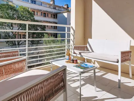 Appartement 2 chambres à 50 m de la plage, Fréjus : photo 2
