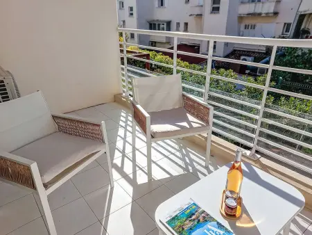 Appartement 2 chambres à 50 m de la plage, Fréjus : photo 7