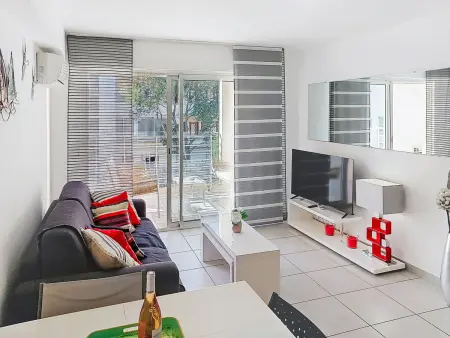 Appartement 2 chambres à 50 m de la plage, Fréjus : photo 9