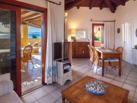 Appartement Mimosa – vue mer et terrasse à Golfo Aranci : photo 9