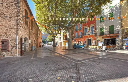 Location appartement à Port Vendres, Charmant Appartement à Port-Vendres avec Balcon