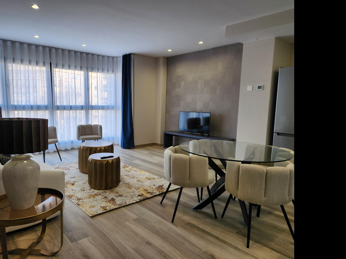 Appartement 6 pers. près du Pont de Fusta, Valence - Photo 2