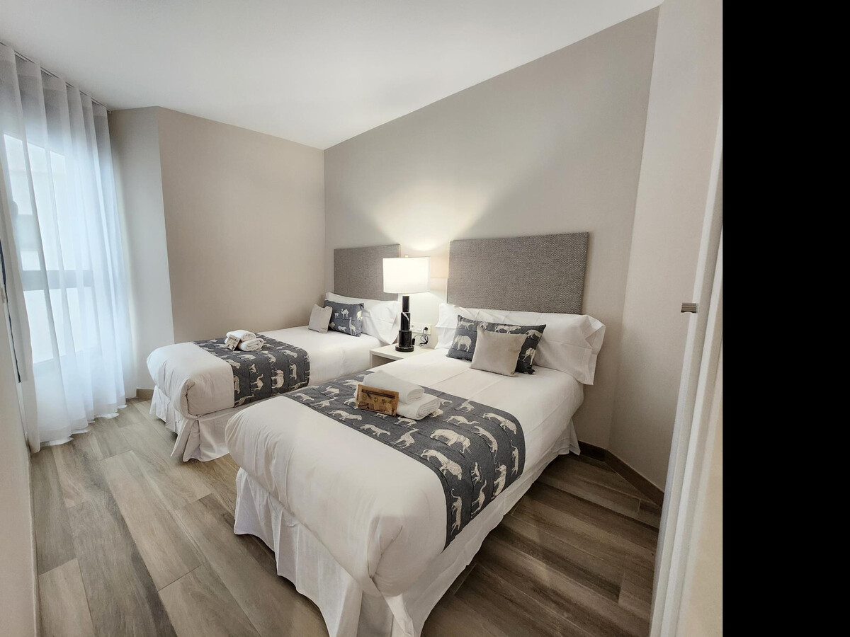 Appartement 6 pers. près du Pont de Fusta, Valence - Photo 11