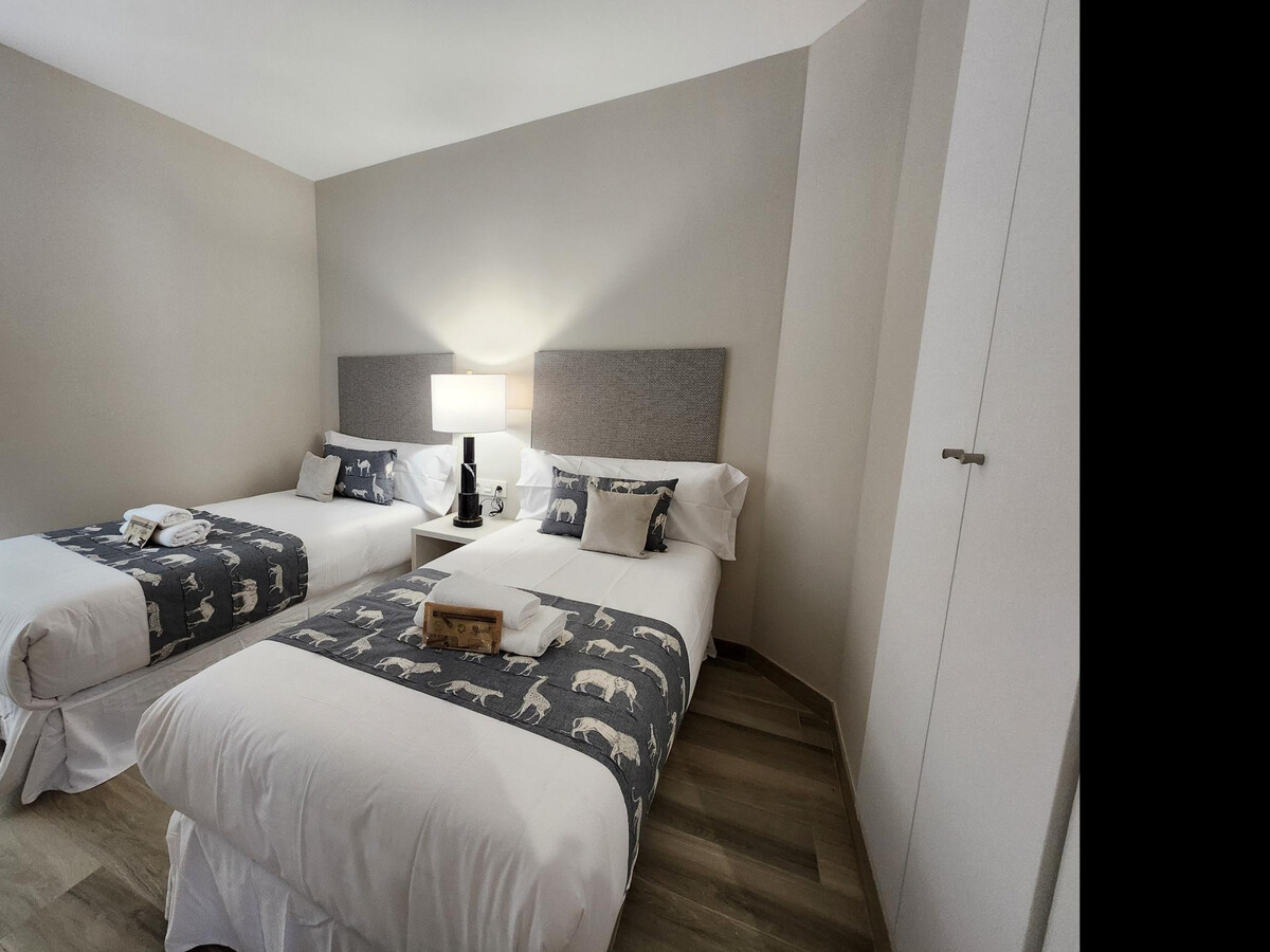 Appartement 6 pers. près du Pont de Fusta, Valence - Photo 12