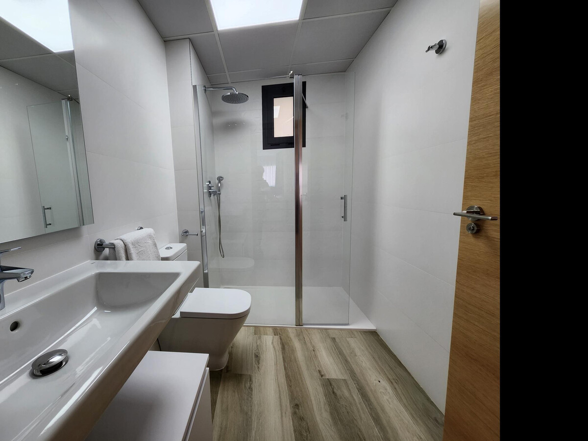 Appartement 6 pers. près du Pont de Fusta, Valence - Photo 18