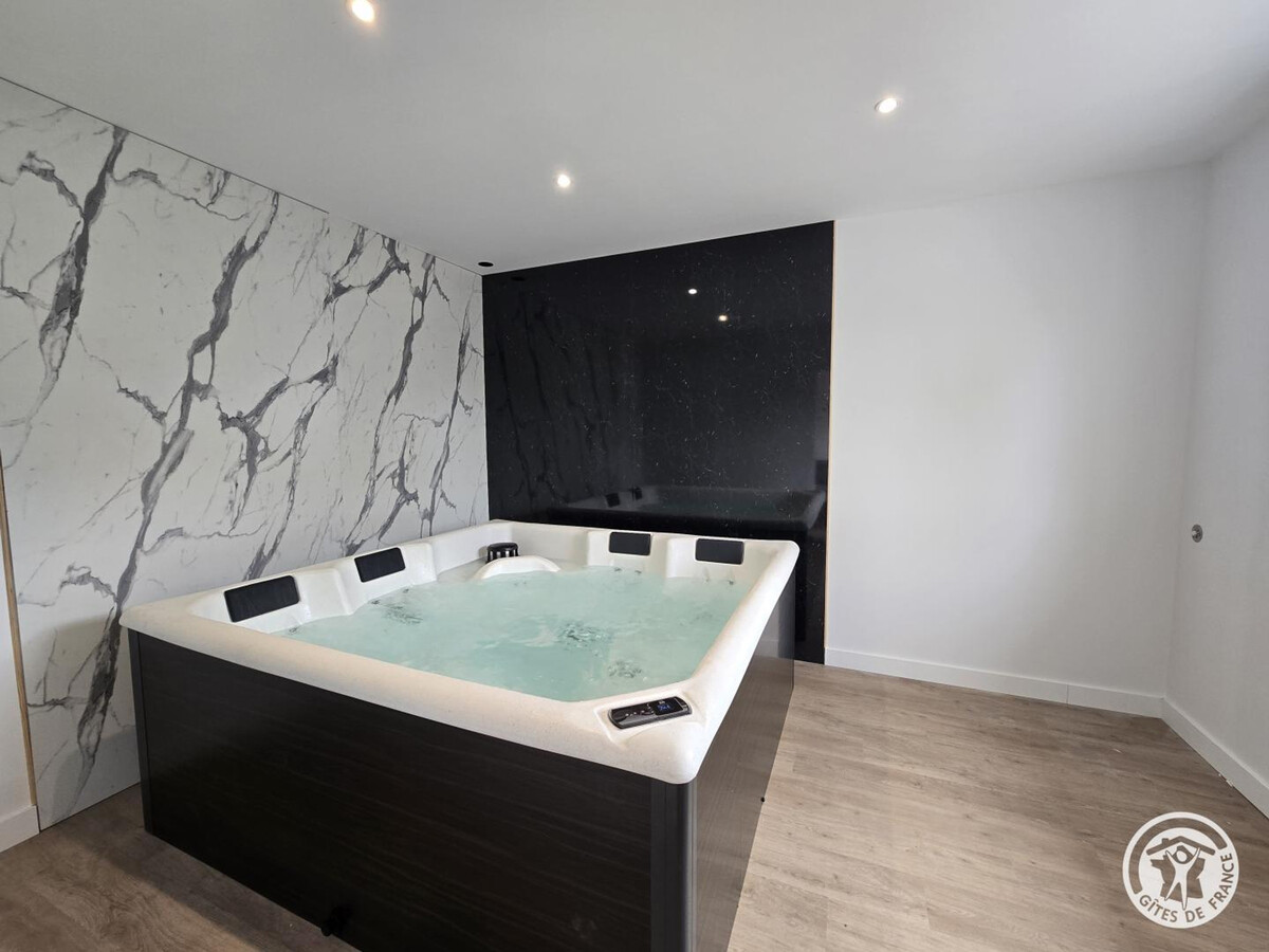 Gîte moderne 6 pers. avec spa intérieur au Fleix - Photo 2