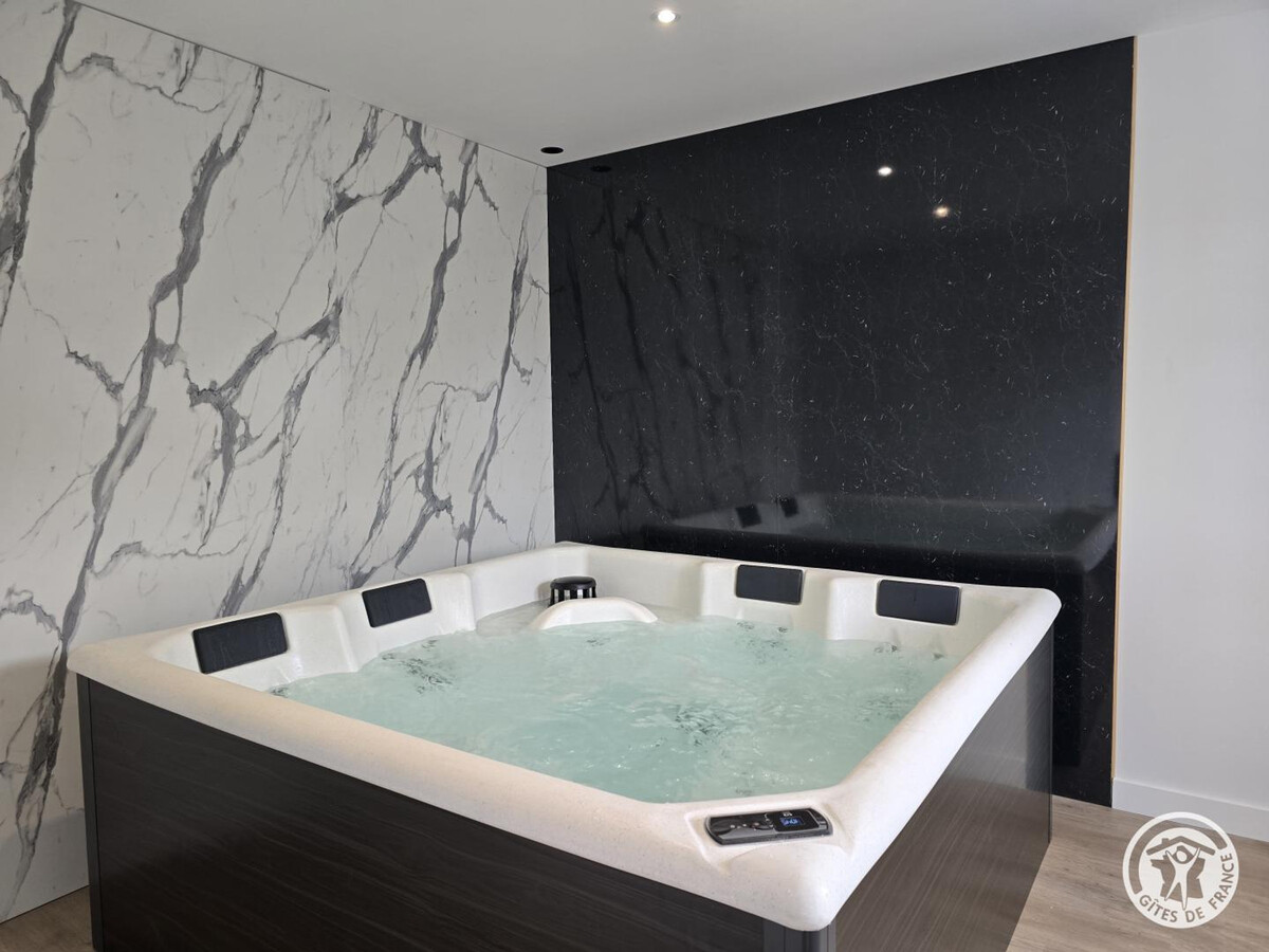 Gîte moderne 6 pers. avec spa intérieur au Fleix - Photo 15