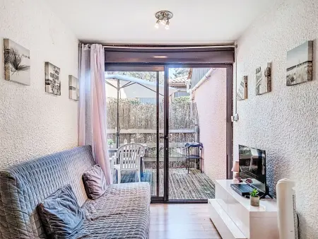 Maison Les Pins à Lacanau, 2 chambres, terrasse forêt : photo 3