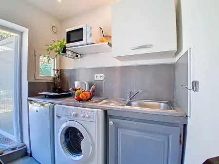 Studio 27 m² avec terrasse à 100 m de la plage : photo 9