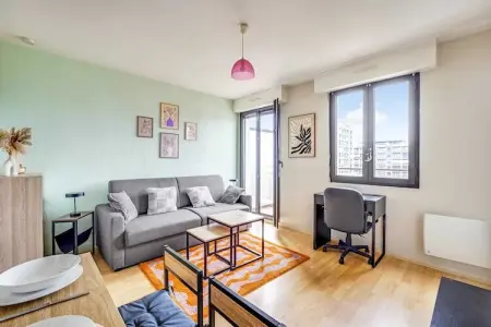 Location appartement à Courbevoie, Spacieux Studio 2P - Proche La Défense