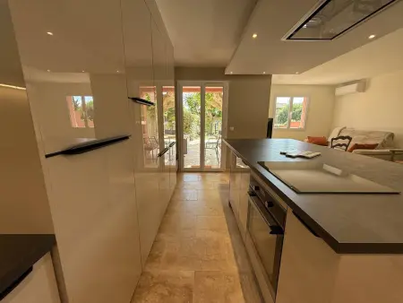 Maison 2 chambres avec jardin et vue mer à La Croix-Valmer - Photo 2