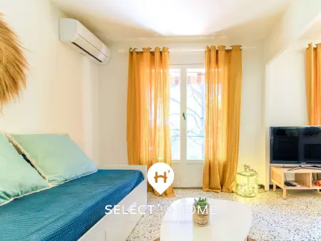 Appartement 3 pers. balcon face aux pins - Le Lavandou : photo 3