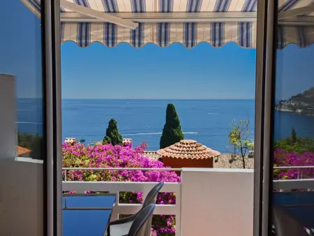 Paulette, villa avec piscine chauffée et vue mer à Èze : photo 32