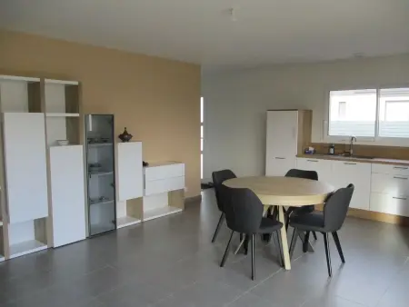 Maison avec jardin et terrasse à Plouigneau, 2 chambres, 74 m² : photo 6