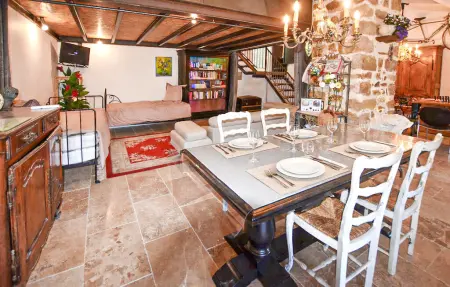 Maison de village en pierre, terrasse vue panoramique : photo 4