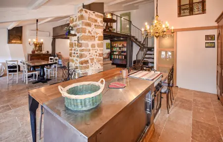 Maison de village en pierre, terrasse vue panoramique : photo 7