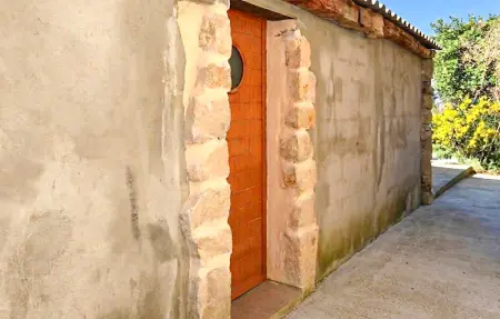 Maison de village en pierre, terrasse vue panoramique : photo 10