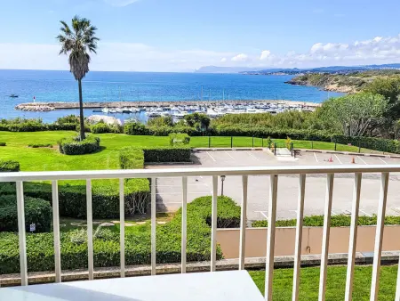 Appartement vue mer à 200 m de la plage, Six Fours : photo 5