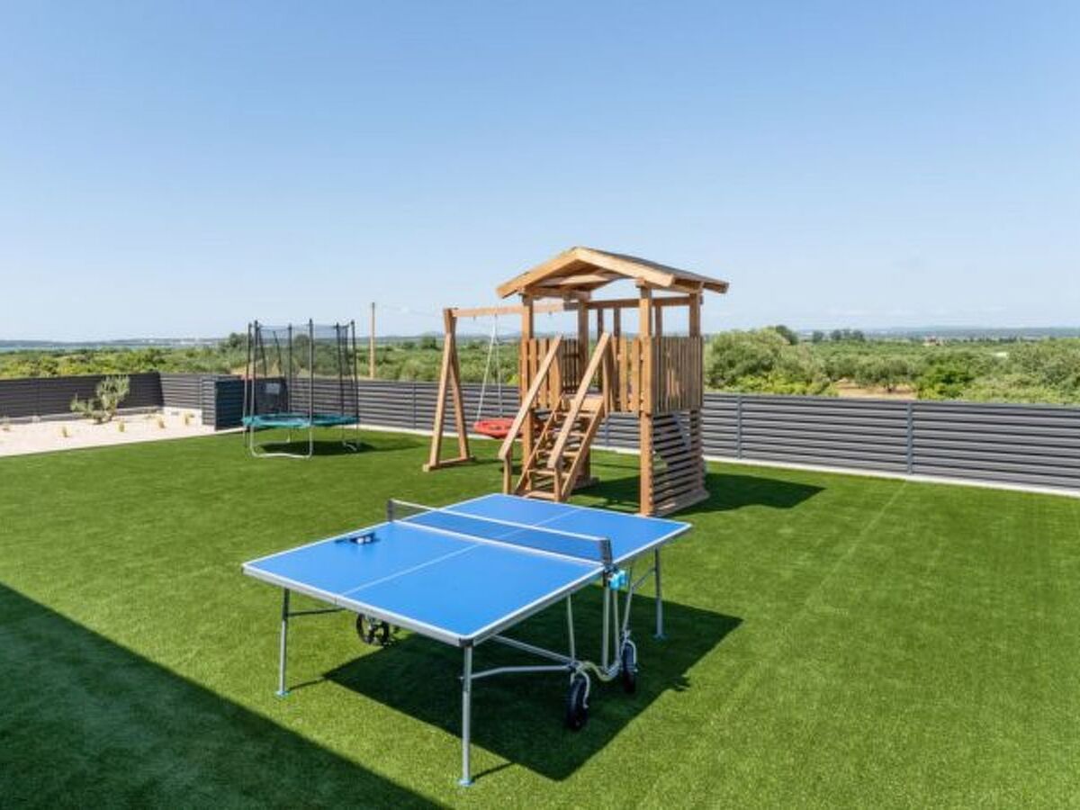 Villa 4 chambres avec piscine chauffée à Vrana - Photo 4