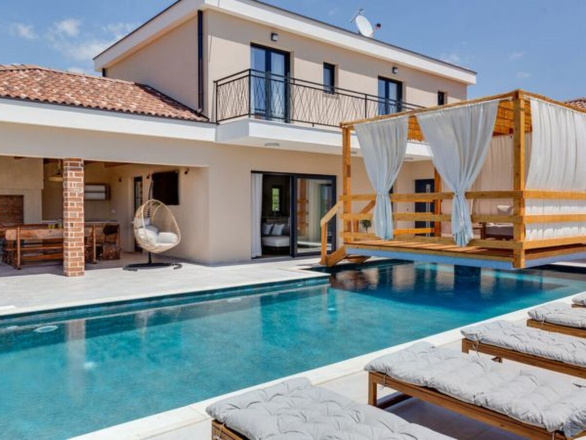 Villa 4 chambres avec piscine chauffée à Vrana - Photo 20