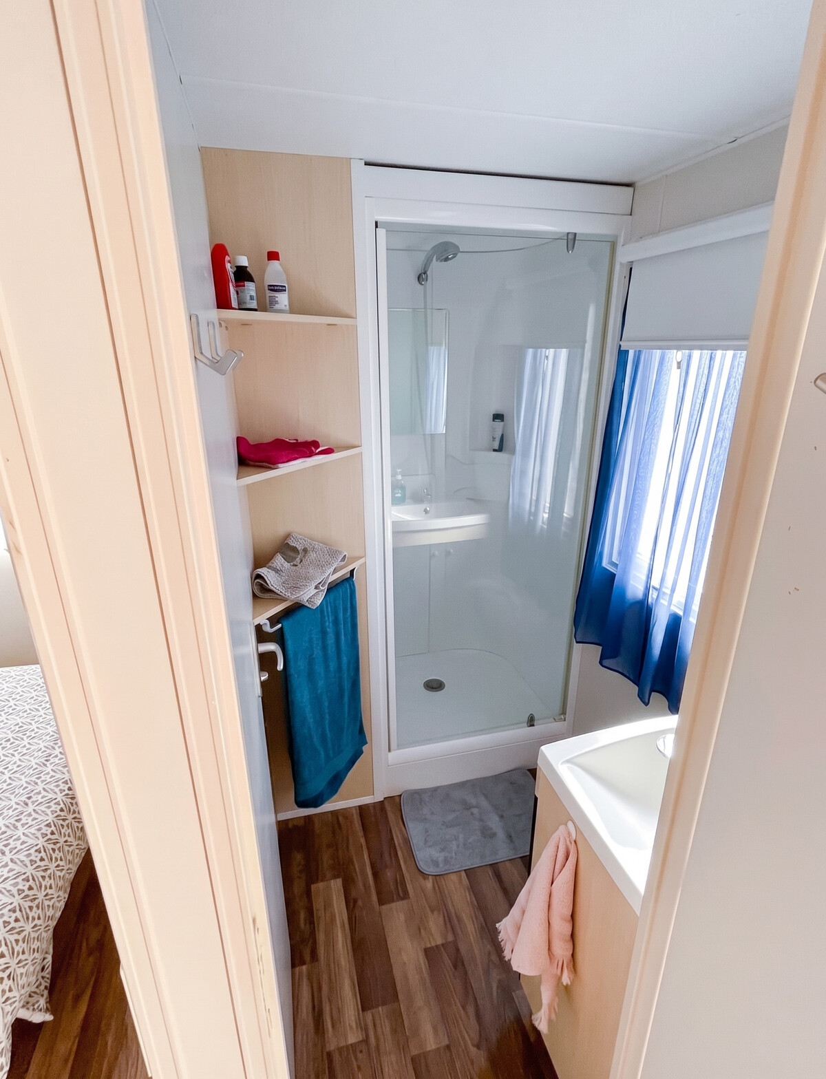 Bungalow 5 personnes à Arles avec piscine et jardin - Photo 12