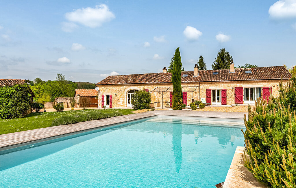 Maison 14 personnes Villamblard : piscine, jacuzzi et terrain de jeux - Photo 2