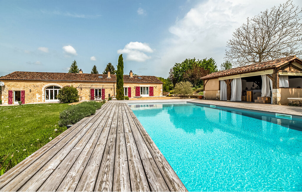 Maison 14 personnes Villamblard : piscine, jacuzzi et terrain de jeux - Photo 10