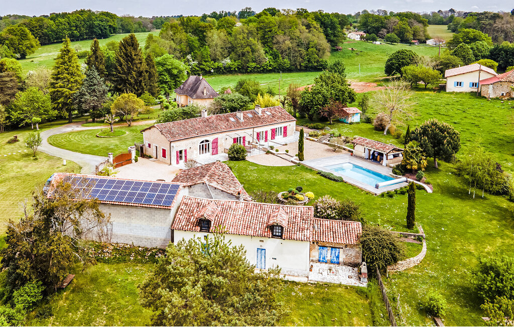 Maison 14 personnes Villamblard : piscine, jacuzzi et terrain de jeux - Photo 15