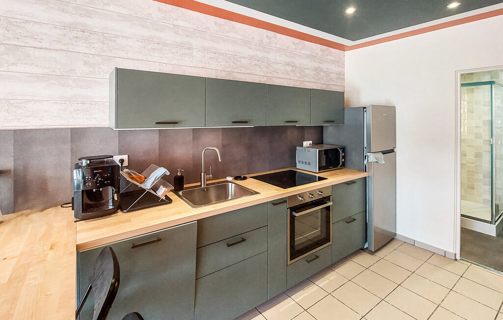 Appartement 3 chambres à 15m de la plage - Photo 5