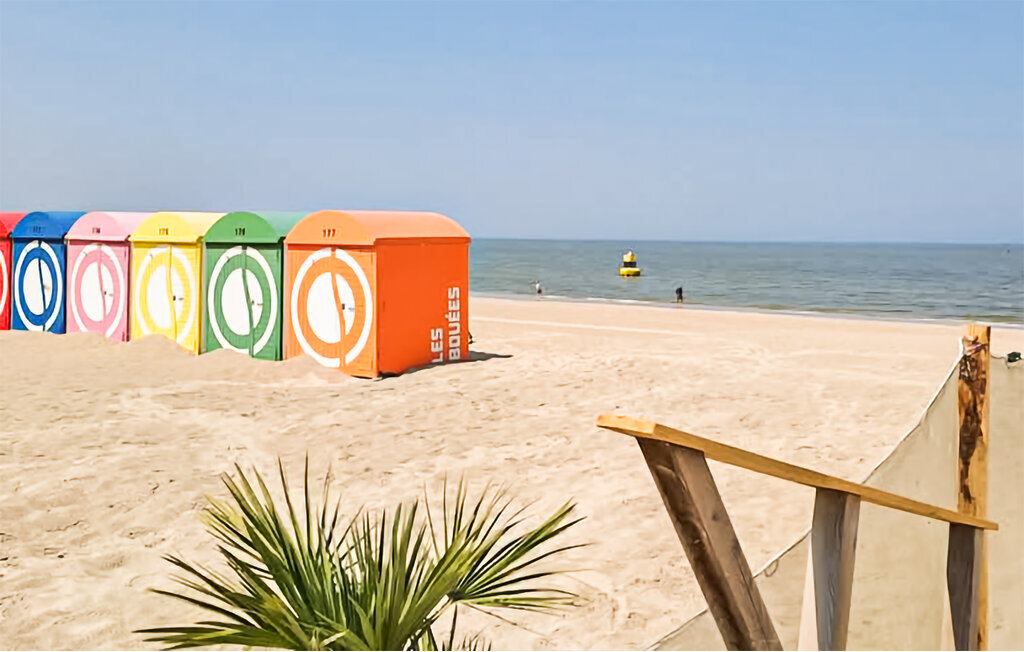 Appartement 3 chambres à 15m de la plage - Photo 17