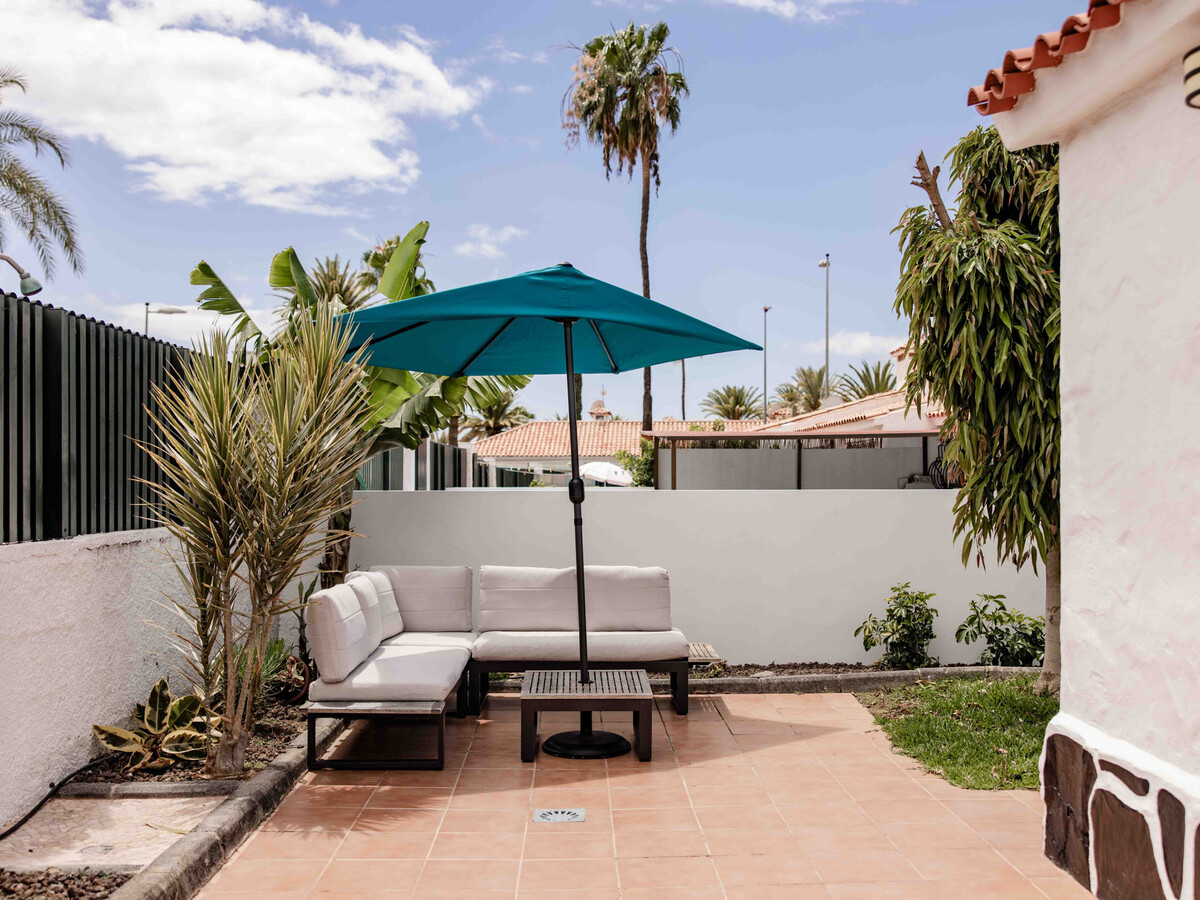 Bungalow 2 chambres à Maspalomas, terrasse équipée - Photo 1