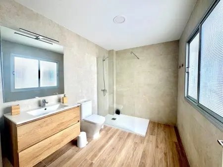 Appartement 2 chambres rénové près plage Las Canteras : photo 9
