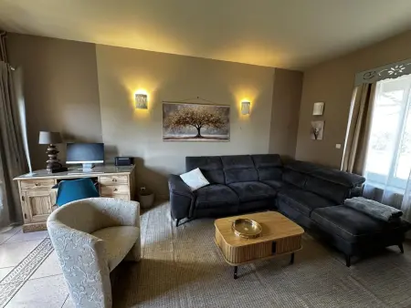 Location gite à Moulins, Maison urbaine, climatisation, animaux OK – 6 pers.