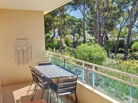 T3 climatisé avec loggia à Bormes-les-Mimosas : photo 2