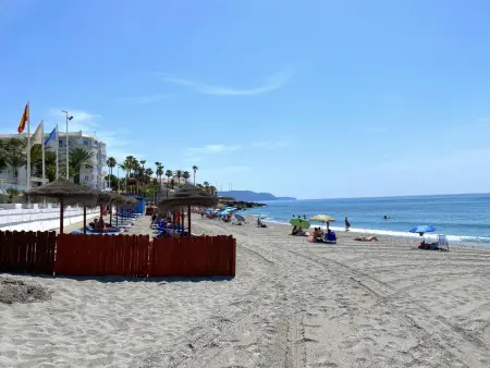 Studio Nerja avec balcon vue mer et piscine : photo 19