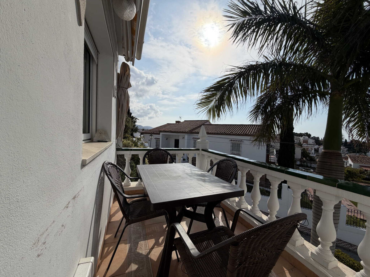 Villa Sandra Top Floor Escape, Nerja - Photo 4