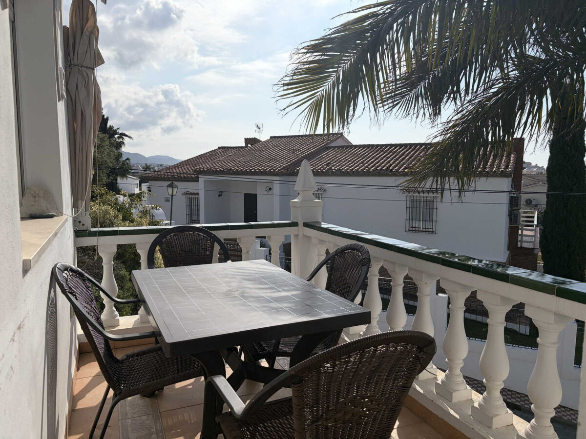 Villa Sandra Top Floor Escape, Nerja - Photo 20