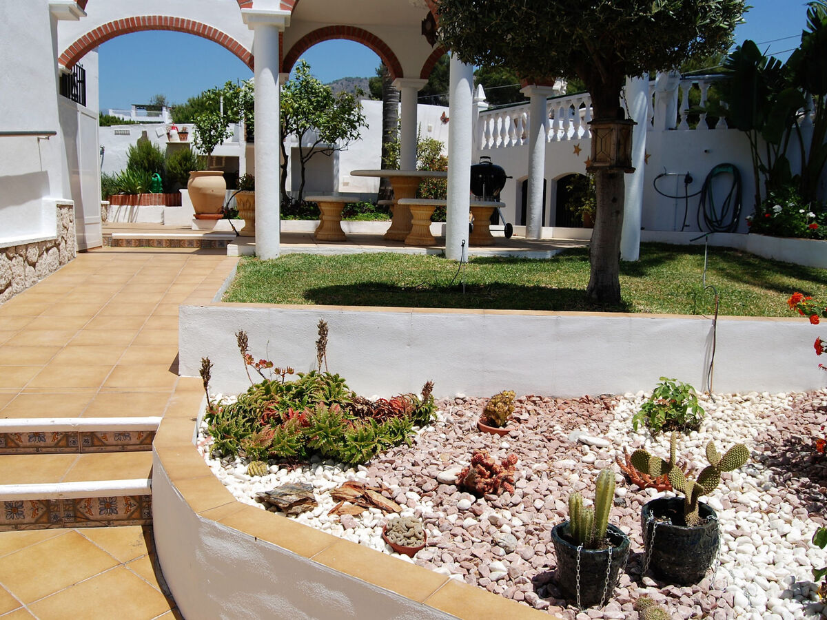 Villa Sandra Top Floor Escape, Nerja - Photo 33