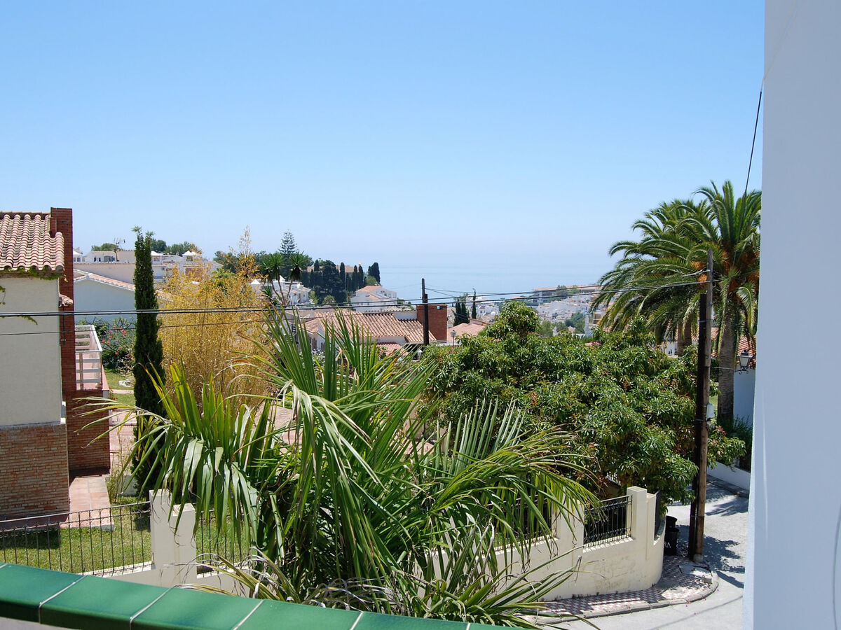 Villa Sandra Top Floor Escape, Nerja - Photo 35