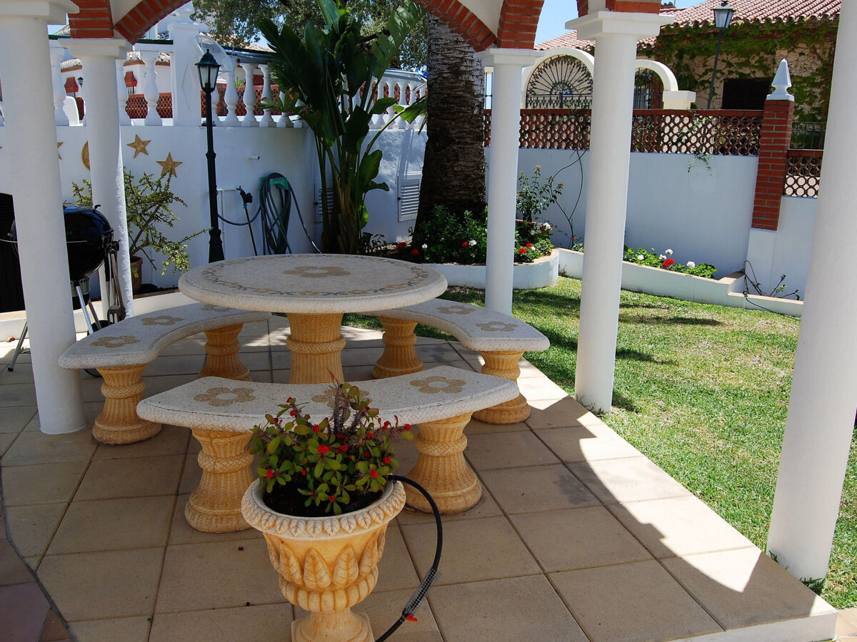 Villa Sandra Top Floor Escape, Nerja - Photo 40