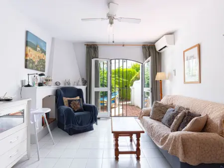 Los Pinos 23 – Maison 2 ch, piscine à Nerja : photo 3