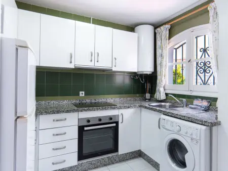 Los Pinos 23 – Maison 2 ch, piscine à Nerja : photo 9